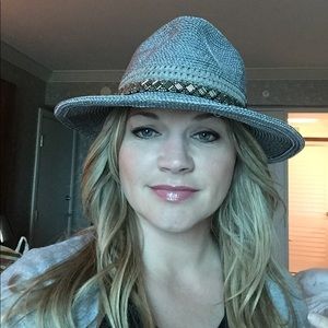 Meet your Posher, Tonya